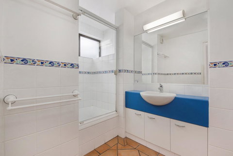 Alexandria Apartments - Lightning Ridge Tourism 2