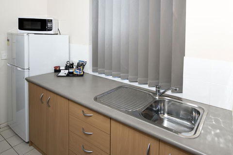 Comfort Inn Grammar View - Lightning Ridge Tourism 14