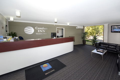 Comfort Inn Grammar View - Lightning Ridge Tourism 3