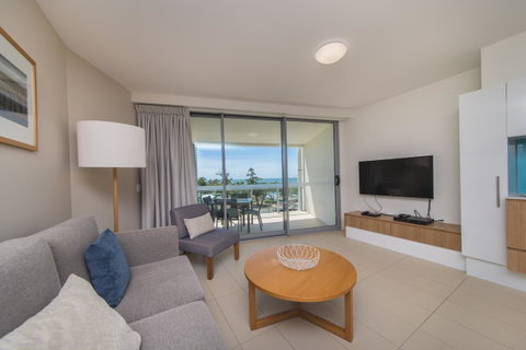 Salt Yeppoon - Lightning Ridge Tourism 1