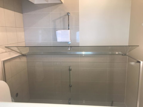 Proximity Waterfront Apartments - Lightning Ridge Tourism 10