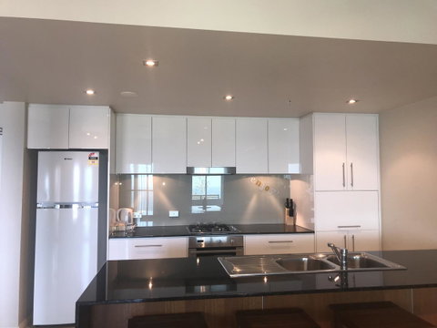 Proximity Waterfront Apartments - Lightning Ridge Tourism 7