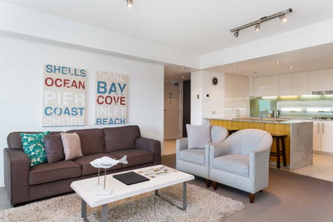 Proximity Waterfront Apartments - Lightning Ridge Tourism 32