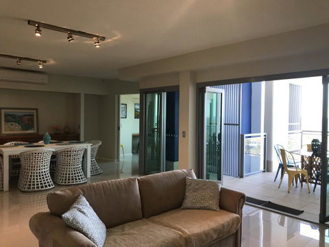 Proximity Waterfront Apartments - Lightning Ridge Tourism 17