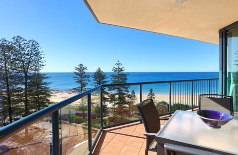Peninsular Beachfront Resort - Lightning Ridge Tourism 18