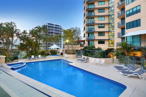 Peninsular Beachfront Resort - Lightning Ridge Tourism 30