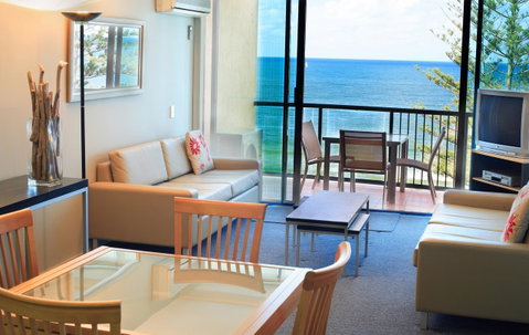 Peninsular Beachfront Resort - Lightning Ridge Tourism 43