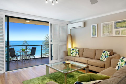 Peninsular Beachfront Resort - Lightning Ridge Tourism 1