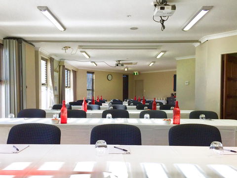 Platinum International - Lightning Ridge Tourism 44