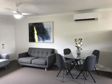 69 King Street - Lightning Ridge Tourism 9