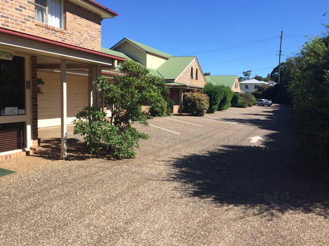 Country Gardens Motor Inn - Lightning Ridge Tourism 0