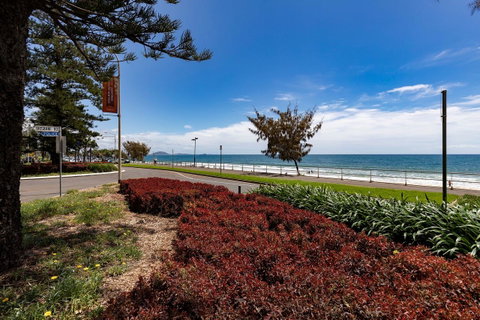 Sunset Retreat Mooloolaba - Lightning Ridge Tourism 44
