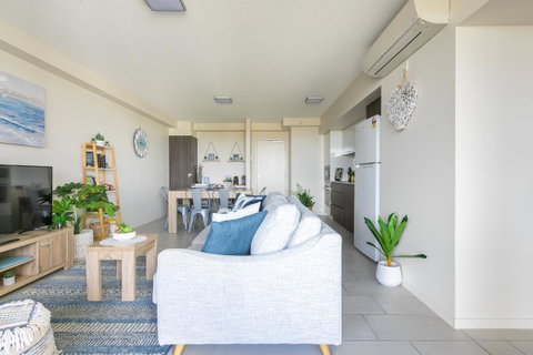 Sunset Retreat Mooloolaba - Lightning Ridge Tourism 28