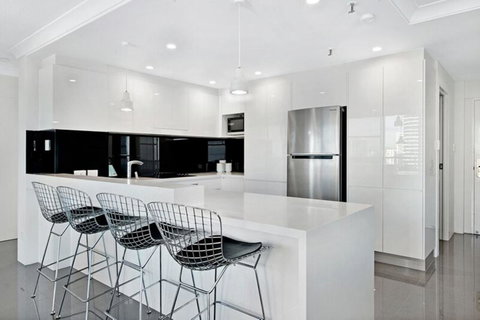 ULTIQA Beach Haven On Broadbeach - Lightning Ridge Tourism 9