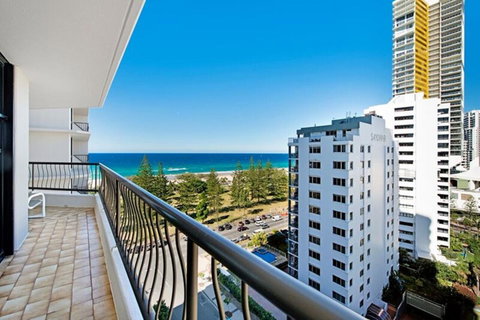 ULTIQA Beach Haven On Broadbeach - Lightning Ridge Tourism 33