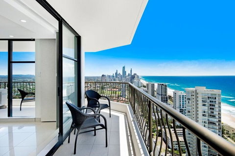 ULTIQA Beach Haven On Broadbeach - Lightning Ridge Tourism 31