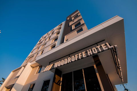 Woodroffe Hotel - Lightning Ridge Tourism 18