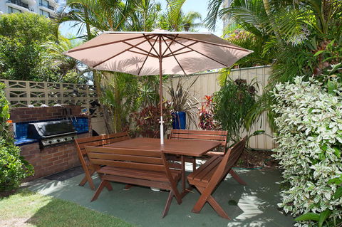 Oceania On Burleigh Beach - Lightning Ridge Tourism 20