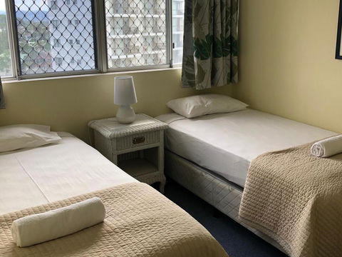 Oceania On Burleigh Beach - Lightning Ridge Tourism 9