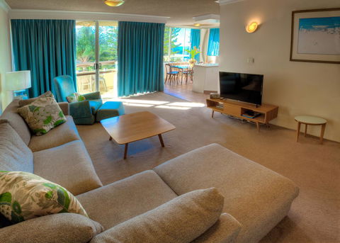 Oceania On Burleigh Beach - Lightning Ridge Tourism 32