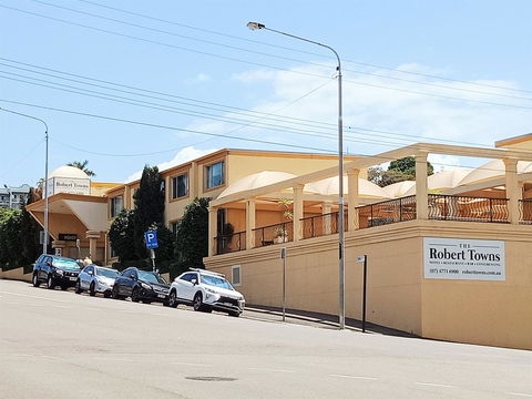 The Robert Towns - Lightning Ridge Tourism 12