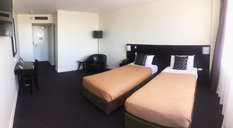 Great Southern Hotel Brisbane - Lightning Ridge Tourism 6