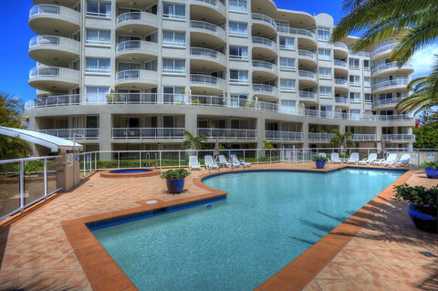 Kirra Beach Apartments - Lightning Ridge Tourism 21