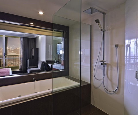 Novotel Surfers Paradise - Lightning Ridge Tourism 26