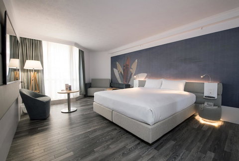 Novotel Surfers Paradise - Lightning Ridge Tourism 9