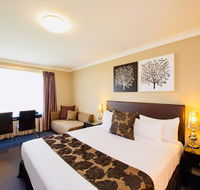 Best Western Plus Ambassador On Ruthven Motor Inn - Lightning Ridge Tourism