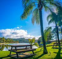Bay of Palms - Lightning Ridge Tourism