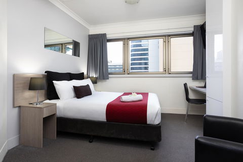 George Williams Hotel - Lightning Ridge Tourism 5