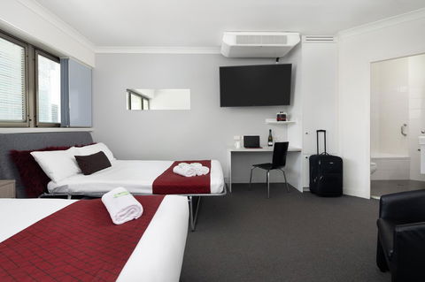 George Williams Hotel - Lightning Ridge Tourism 7