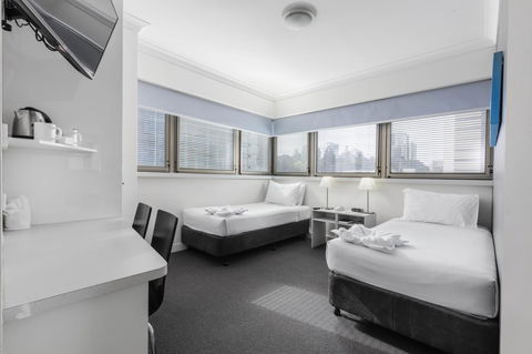 George Williams Hotel - Lightning Ridge Tourism 36