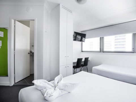 George Williams Hotel - Lightning Ridge Tourism 31