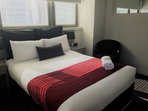 George Williams Hotel - Lightning Ridge Tourism 12