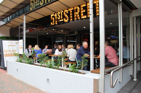 George Williams Hotel - Lightning Ridge Tourism 9