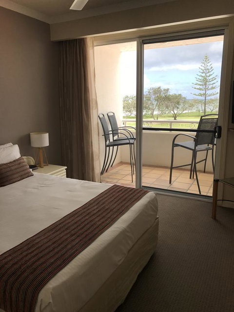 Aquarius Resort - Lightning Ridge Tourism 10