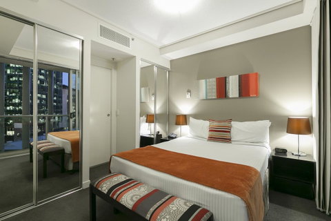 Evolution Apartments - Lightning Ridge Tourism 13