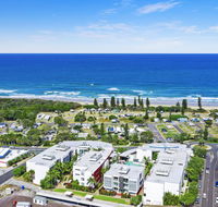 Element on Coolum Beach - Lightning Ridge Tourism