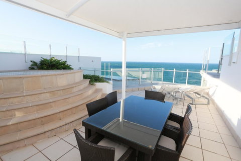 Oceans Mooloolaba - Lightning Ridge Tourism 42
