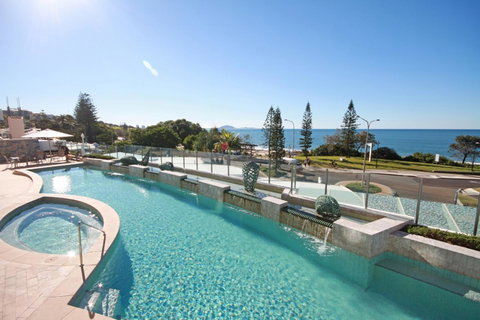 Oceans Mooloolaba - Lightning Ridge Tourism 11