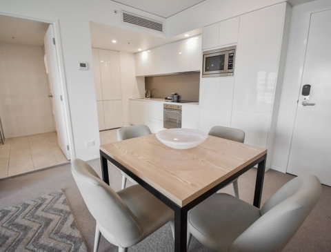 Belise Apartments - Lightning Ridge Tourism 31