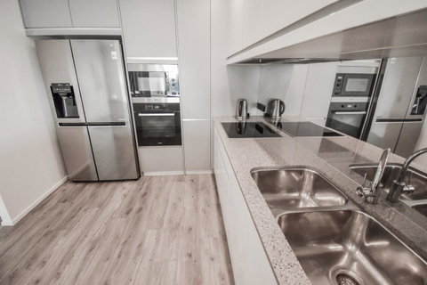 Belise Apartments - Lightning Ridge Tourism 35