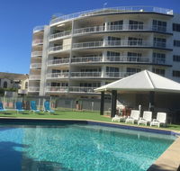 Fairways Golf  Beach Retreat - Lightning Ridge Tourism