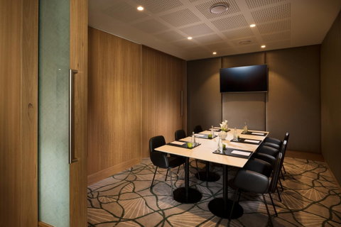 The Westin Brisbane - Lightning Ridge Tourism 42