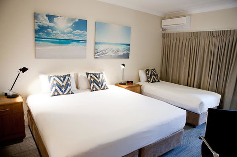 Kondari Hotel - Lightning Ridge Tourism 28