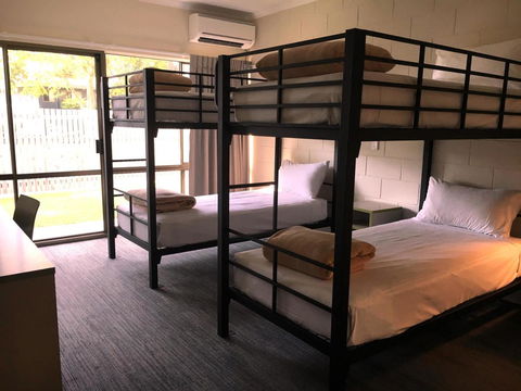 Kondari Hotel - Lightning Ridge Tourism 21