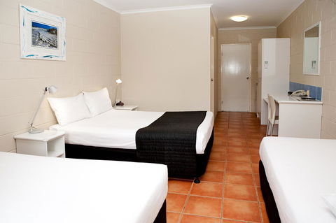 Kondari Hotel - Lightning Ridge Tourism 17
