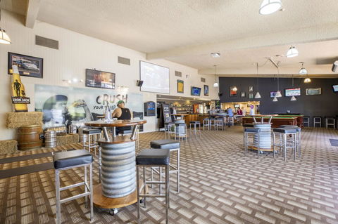 Kondari Hotel - Lightning Ridge Tourism 9